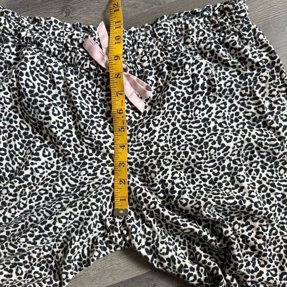 Victoria’s Secret Leopard Pajama Pants Black White Medium Pink Tie - Picture 8 of 11